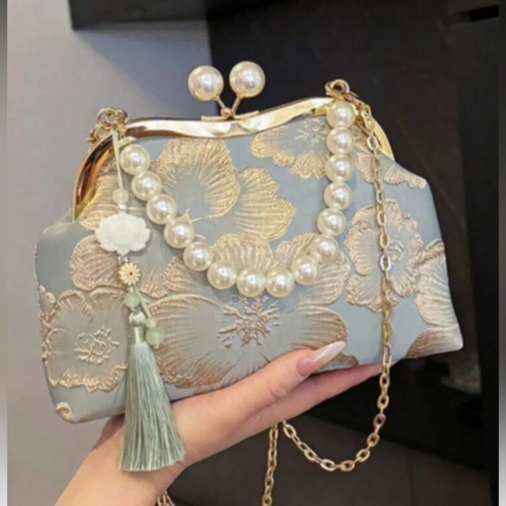 Pearl-Handle Mint Floral Evening Clutch - Unbranded